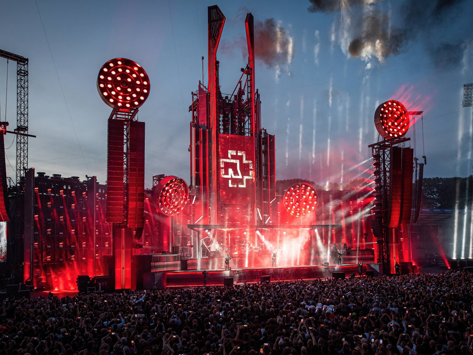 rammstein-konzert-berlin-2023-uhrzeit