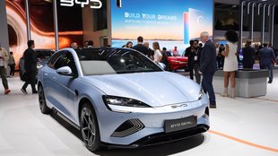 E-Auto mit 700 km Reichweite für 25.000 Euro: China-Hersteller zieht VW und Tesla ab