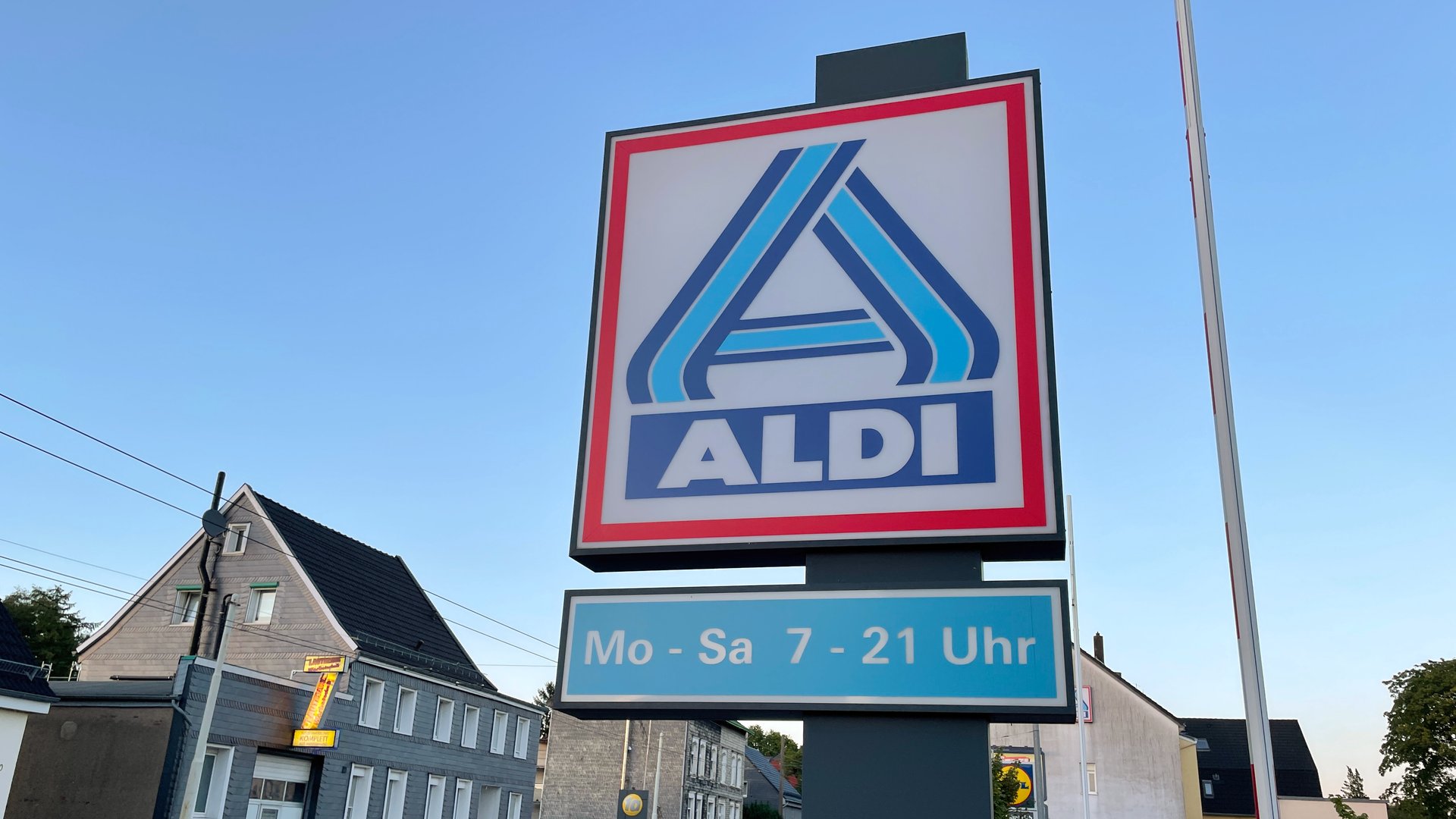 Gilt ab sofort Aldi ändert für viele Märkte die Öffnungszeiten