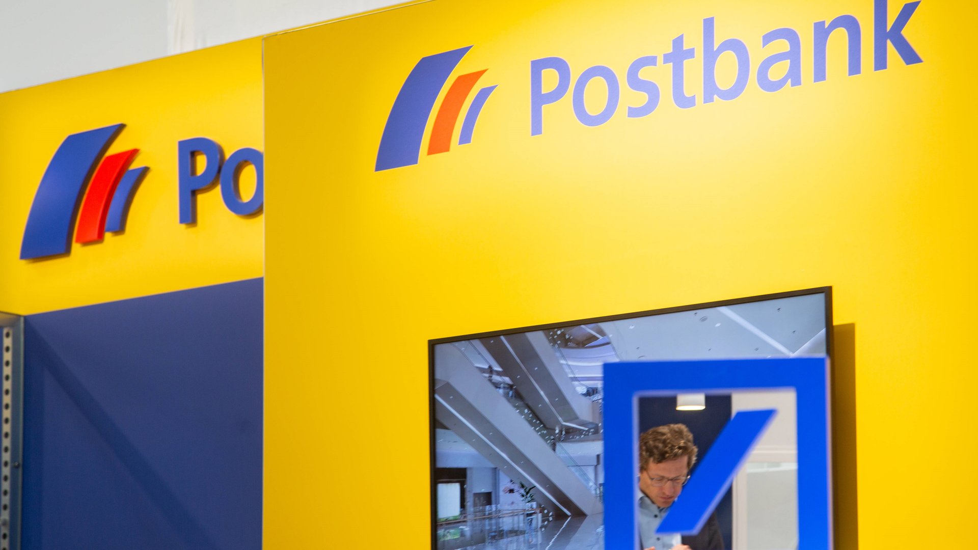 Wann arbeitet die Postbank?