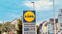 Für 34,99 Euro: Lidl verkauft eine Sitzbank, die wie ein Designerteil aussieht