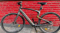 E-Bike-Luftikus mit Mängeln: Acht Wochen mit dem Urban Carbon One