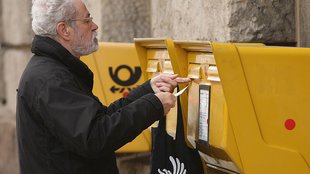 Warensendung verpacken: Wie & was darf rein?