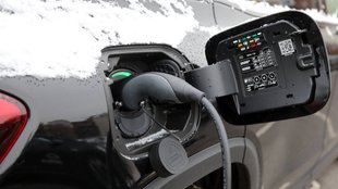 ADAC: Winter-Stau kein Problem für E-Autos – unter dieser Bedingung