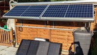 Balkonkraftwerke unterschreiten neue Preisgrenze: Mini-Solaranlagen jetzt viel günstiger