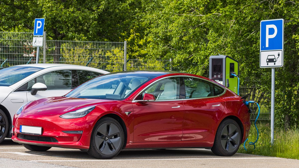 Tesla Model 3 Bedienungsanleitung