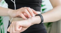 Zuschuss für Fitness-Tracker und Apps: So spart ihr mit eurer Krankenkasse Geld