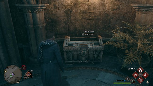 You must paste the house tokens into the house chest in your common room.  (Image source: Screenshot GIGA)