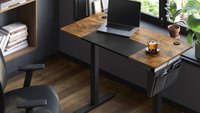 Amazon verkauft elektrisch höhenverstellbaren Schreibtisch in edler Holzoptik zum Bestpreis