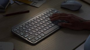 Amazon verkauft hochwertige Bluetooth-Tastatur mit Tasten­beleuchtung zum Kracherpreis