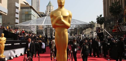 Ohrfeigen, Brüste, Boykott: 9 unvergessliche Skandale der Oscar-Geschichte