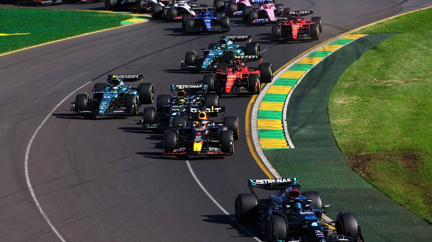 Start of the F1 race in Melbourne.