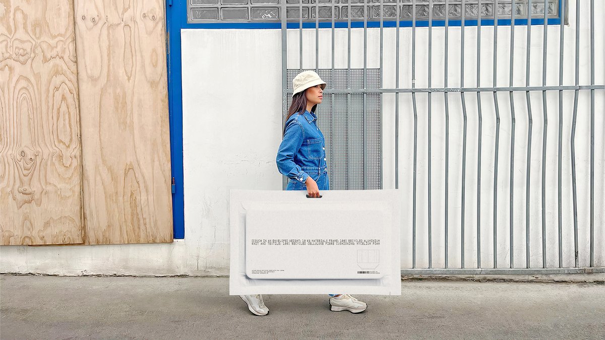 ikea couch ki leicht 10 kg rcm1200x0u Von KI entworfen: Neue Ikea-Couch lässt sich mit einer Hand tragen