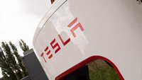 Billig-Stromer in Arbeit: Tesla gibt beim Preis endlich klein bei