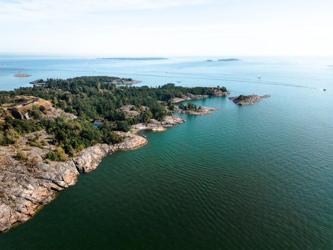 Ein Bild von der finnischen Insel Varissaari.