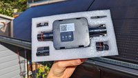 Deye-Wechselrichter sicher machen: Relais-Boxen kommen bei Balkonkraftwerk-Besitzern an