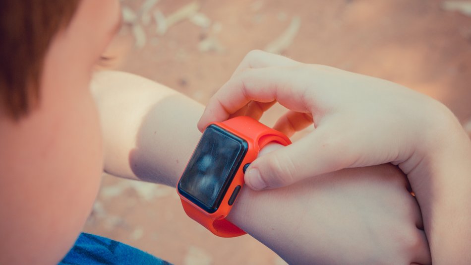 Kinder-Smartwatch zur Kontrolle? Stiftung Warentest ermahnt Eltern