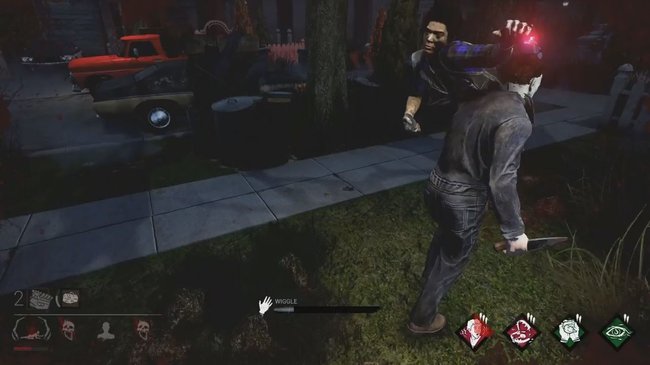 In Dead by Daylight entscheidet ihr: Der Killer hat seine Obsession gepackt und über die Schulter geworfen, kann sie noch fliehen?