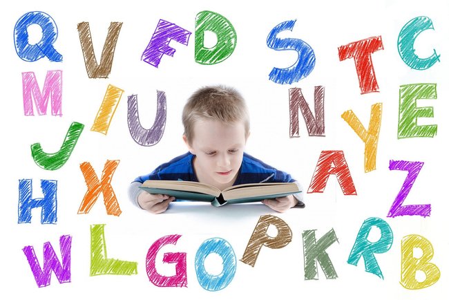 Sprache lernen macht mit Spielen noch viel mehr Spaß. (Bildquelle: Pixabay)