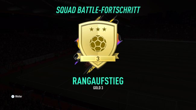 Klettert die Rangliste hinauf, um bessere Belohnungen in Form von Packs und Münzen zu erhalten.