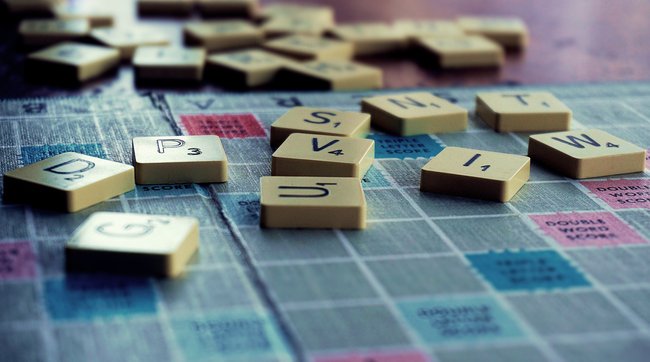 In Scrabble legt ihr euch immer die richtigen Worte zurecht. (Bildquelle: Pexels)