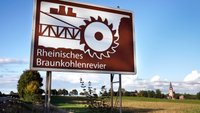 Braune Schilder auf der  Autobahn: Bedeutung, Liste & Karte