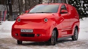 Erschreckend hässlich: Russisches E-Auto sorgt weltweit für Lacher