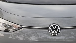 VW Golf vs. ID.3: Zwischen den E-Autos geht es jetzt um alles