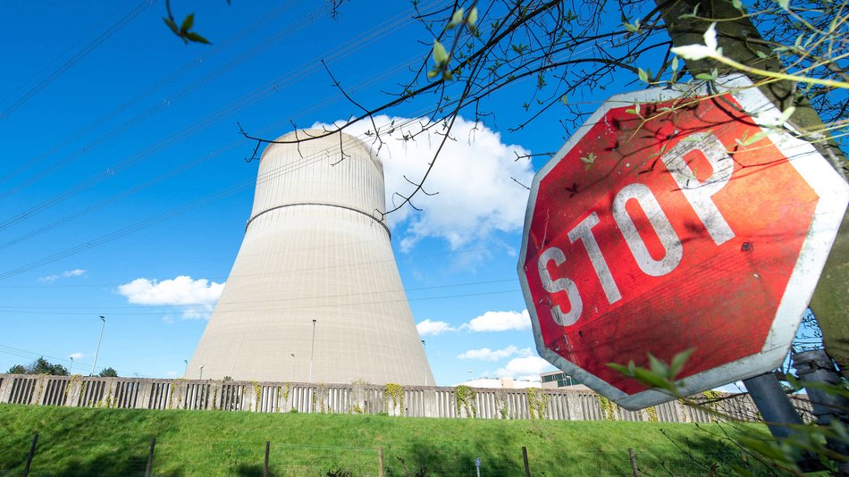Teurer Strom wegen Atom-Ausstieg? Experte zieht eindeutiges Fazit