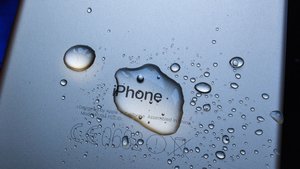Unter 25 Euro bei Amazon: Lässt iPhone-Nutzer nicht im Regen stehen