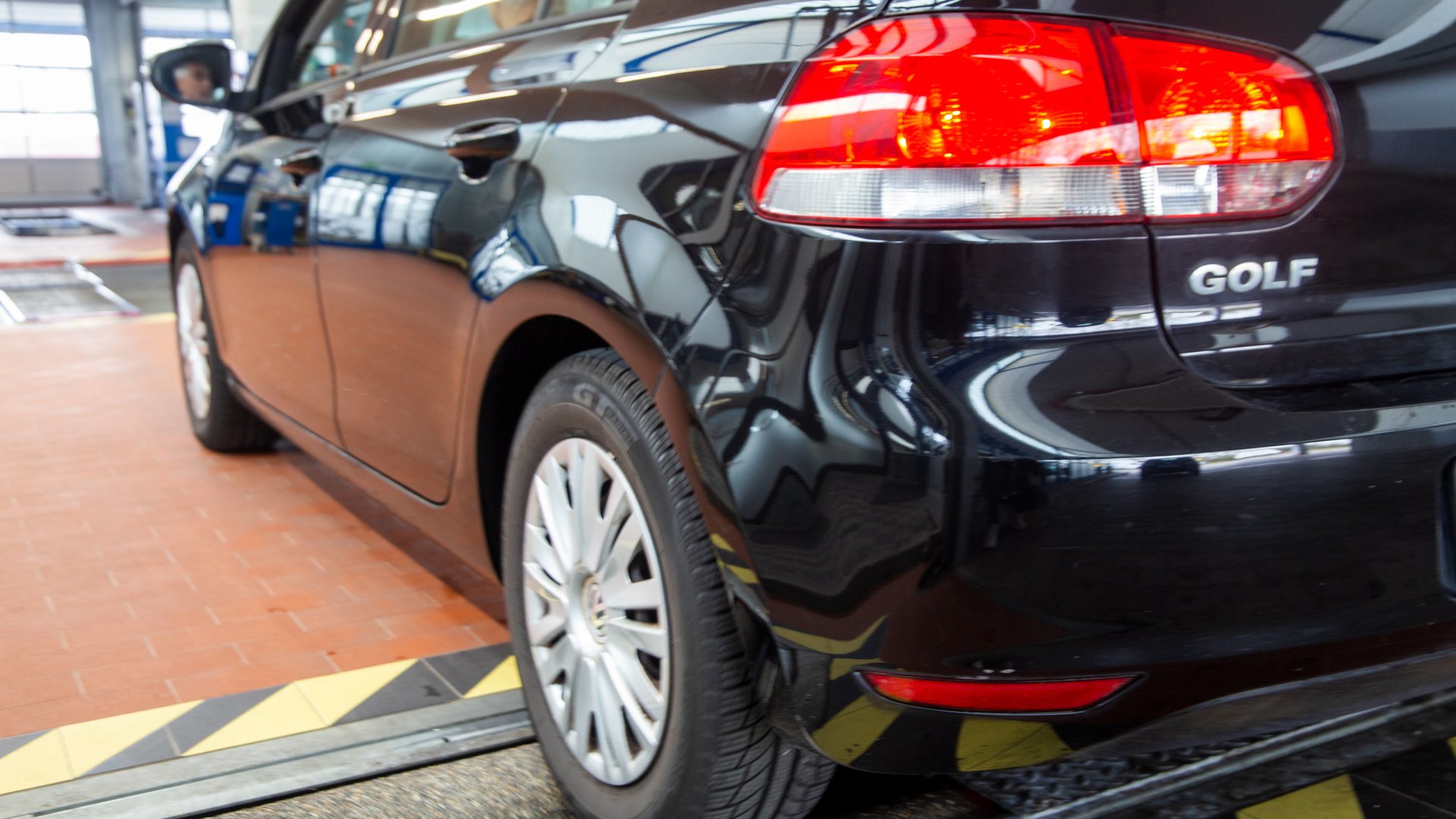 TÜV Wie oft muss mein Auto dahin? einfach erklärt