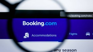 Urlaub bald günstiger? Booking.com muss neue Regeln einführen