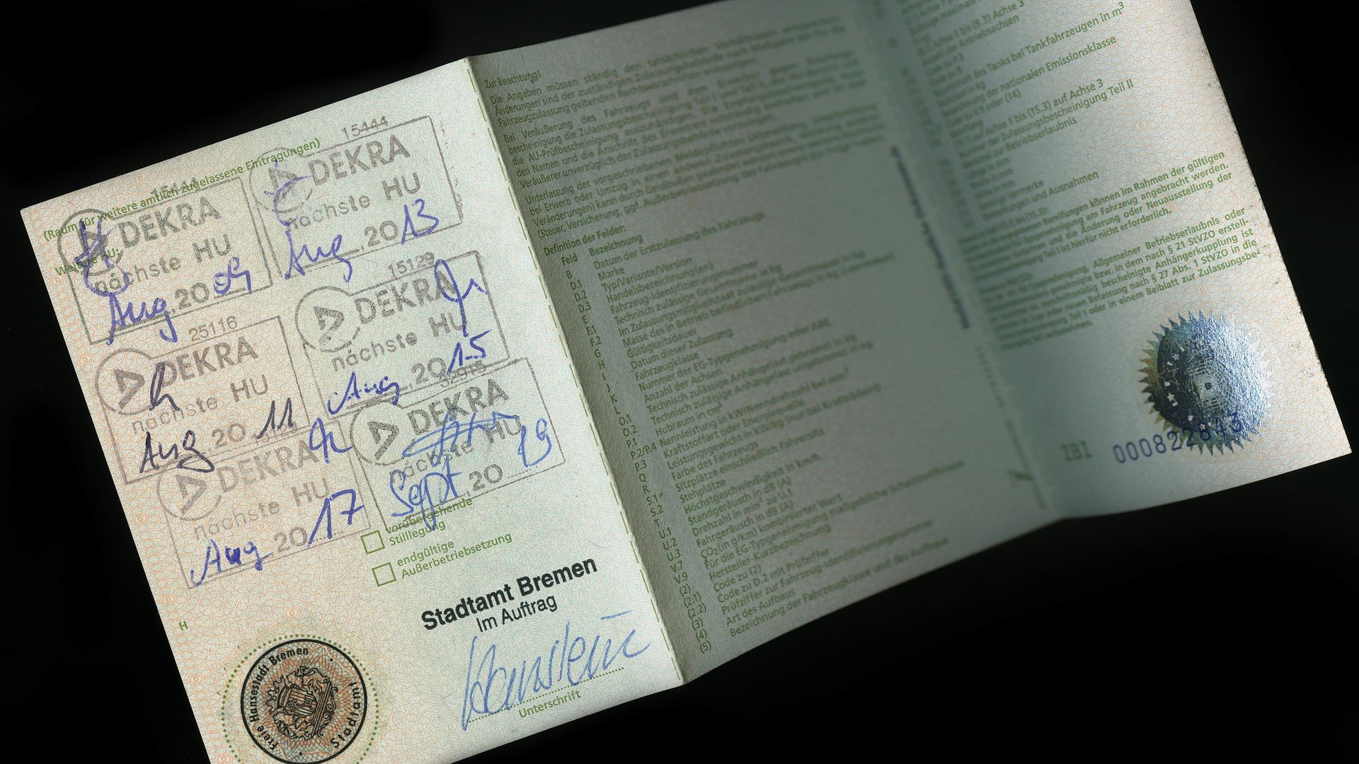 Reicht der TÜVStempel im Fahrzeugschein für die Anmeldung?