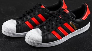 Über 30 Prozent billiger: Amazon verramscht Sneaker von Adidas