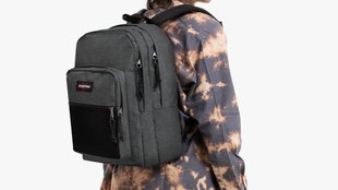 Echter Eastpak für die Hälfte: Amazon verscherbelt Rucksack-Legende