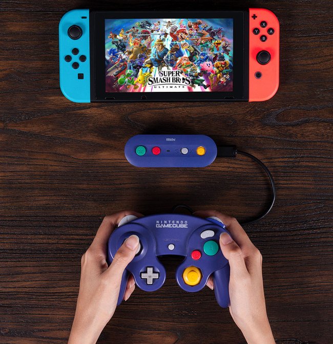 Mit dem Gbros-Adapter kann man beispielsweise auch alte Gamecube-Controller an der Switch nutzen. (Bildquelle: 8BitDo)