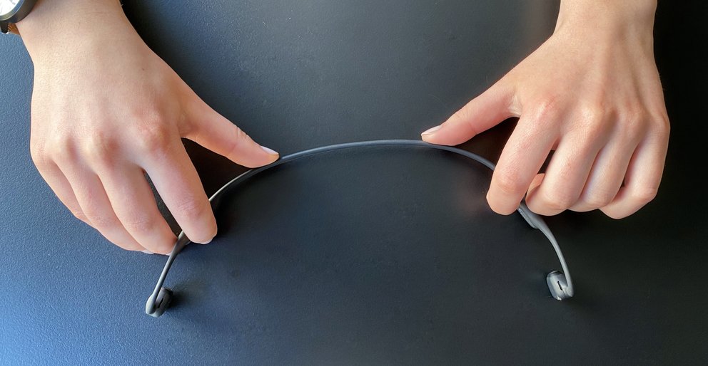 The sports headphones from Shokz are very flexible (Image source: xiaomist).