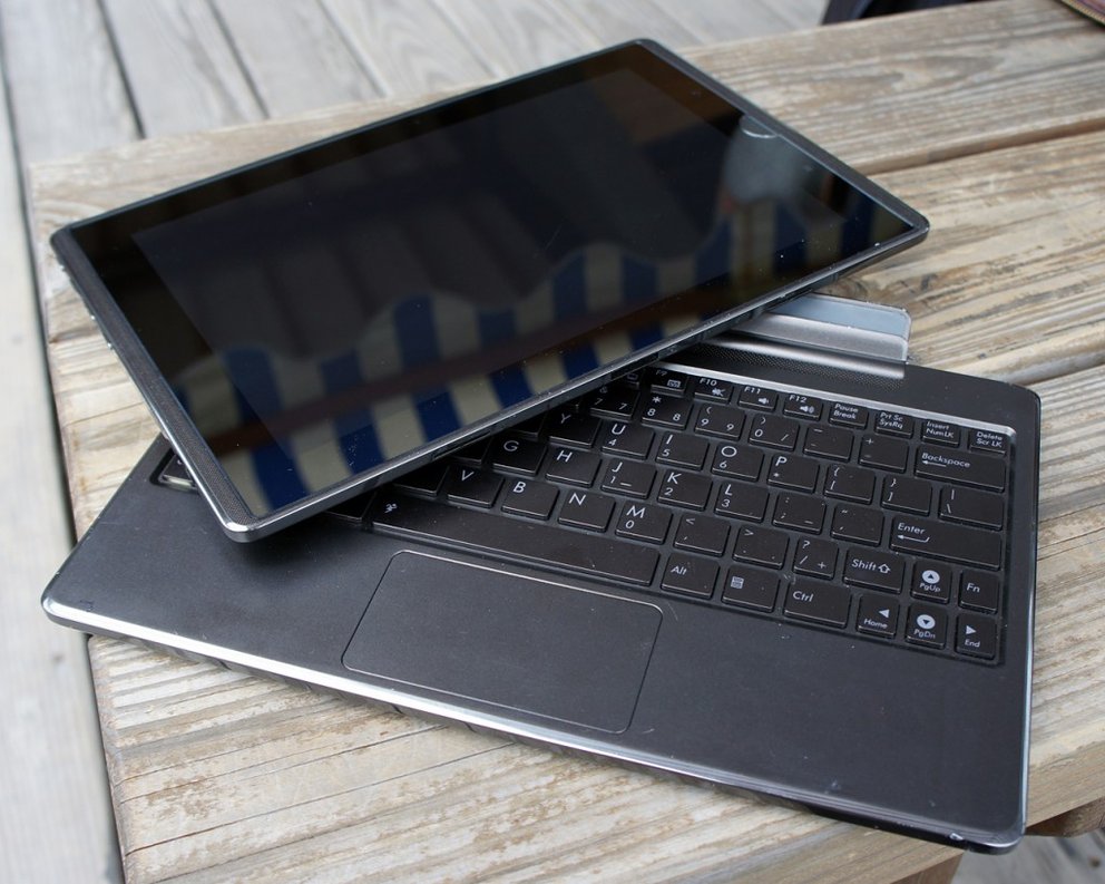 Asus möchte im Juni 300.000 Eee Pad Transformer verkaufen