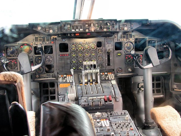 Flugzeuge kapern: Cockpit-Kontrolle kann angeblich per Smartphone übernommen werden