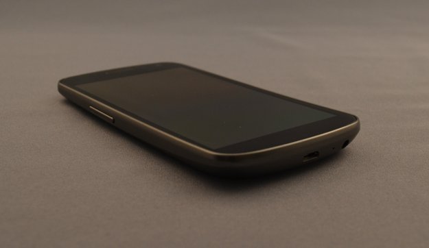 Corning und Samsung: Geschwungenes Lotus Glass für OLED-Screens in Arbeit