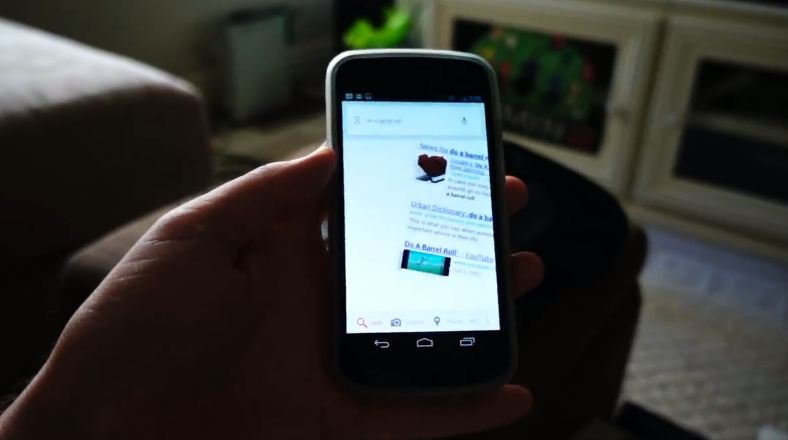 Jelly Bean-Easter Egg: Google Now kann die Barrel Roll