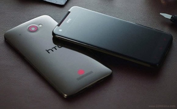 HTC Deluxe DLX: HTC DACH dementiert auf Facebook Europastart