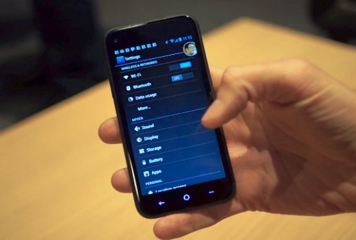 HTC First: Stock-Android statt Facebook Home nutzbar