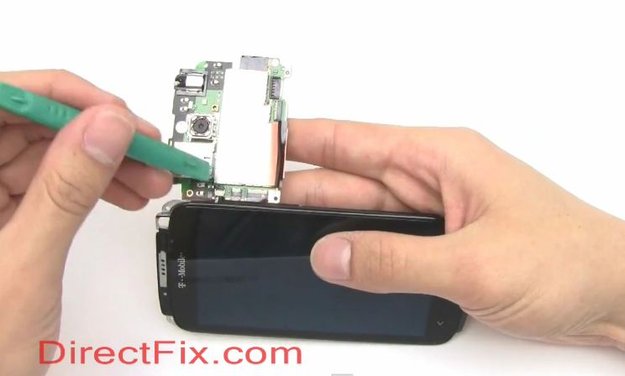 HTC One S: Vor laufender Kamera komplett zerlegt