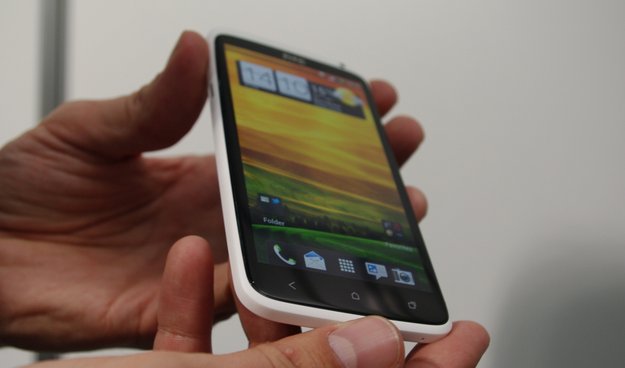HTC One X: Firmware-Update 1.29.401.7 wird OTA ausgeliefert