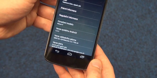 Android 4.2.2: Nexus 4 mit neuester OS-Version in Video gezeigt