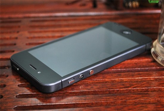 iPhone 5: Klage, falls das Apple-Handy dem China-Klon ähnelt