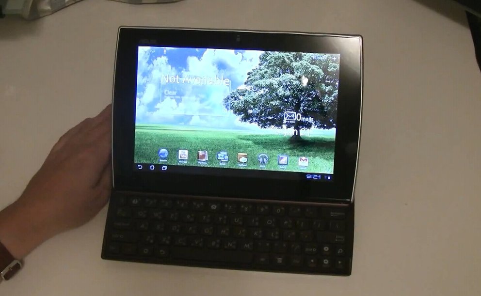 ASUS Eee Pad Slider: Unboxing & Hands-on des Honeycomb-Tablets mit Schiebetastatur