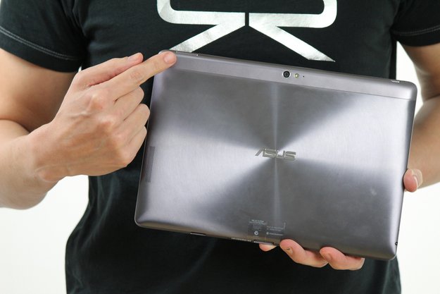ASUS Transformer Pad Infinity: Unboxing-Video und Vergleich mit neuen iPad 3