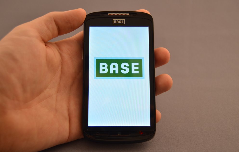 BASE Lutea 2: Testbericht zum Billig-Superphone